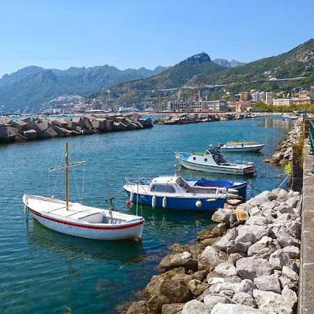 Rarityart 4* ساليرنو