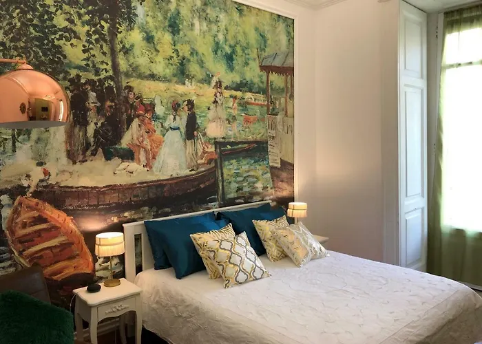 ゲストハウス Rarityart 4*